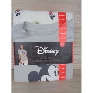 Mickey Mouse Women's PJs XS Short Sleeve‎ and Cropped Pant 2 Piece Super Soft